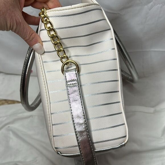 Betsy Johnson Unicorn 2-Way Satchel White/Silver Metallic Shoulder Bag. - Picture 6 of 14